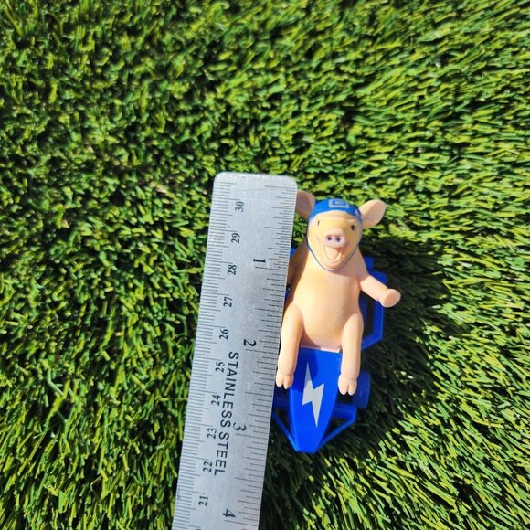 Not Sold In Stores Geico Maxwell Pig Street Luge Wheee! Figure Pull Back Car - Picture 8 of 12